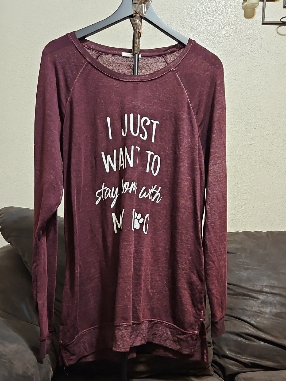 Maurices Maroon Long-Sleeve Graphic Tunic Top